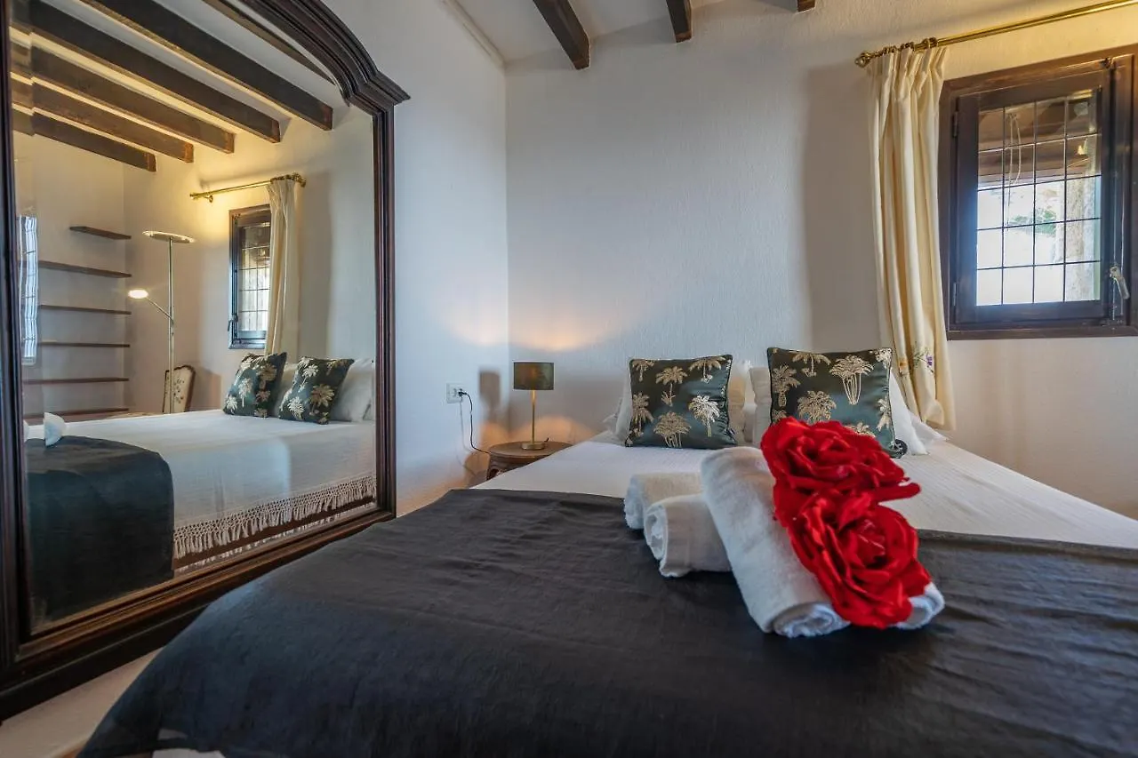 Castillo Can Xirau, Propiedad Exclusiva Con Piscina & Aircon Santa Susanna 0*,  Spain
